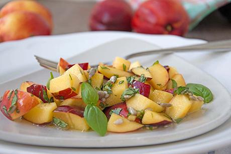 Erfrischender Nektarinen-Salat