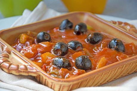 Oliven-Peperonata-Sauce