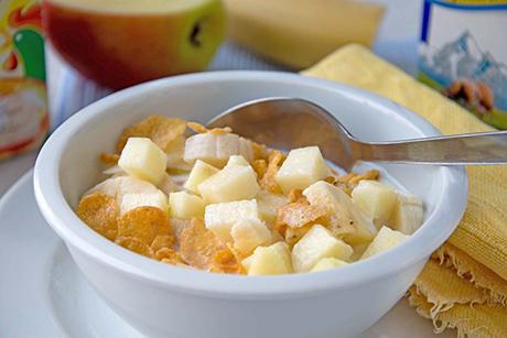 Kokos-Müesli mit Früchten
