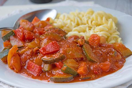 Gulasch mit Gemüse