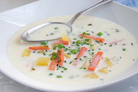 Gemüsesuppe mit Kokosmilch