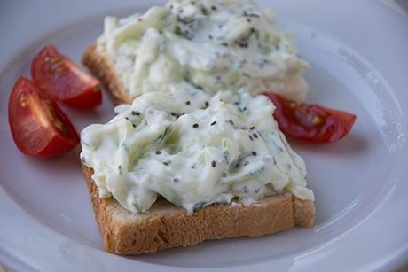 Chia-Gurken-Aufstrich