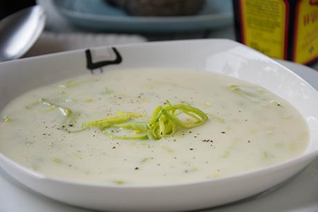 Käsesuppe mit Lauch