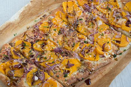 Flammkuchen mit Kürbis
