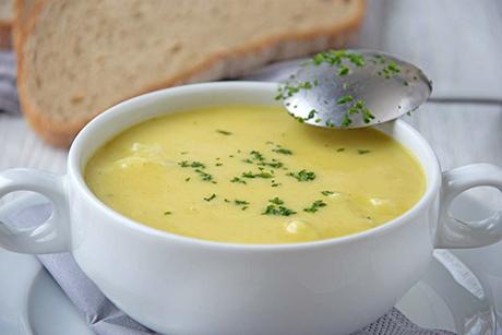Blumenkohlsuppe mit Safran