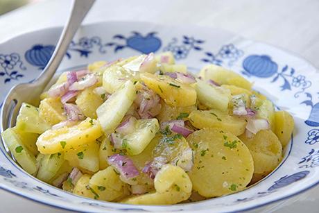 Kartoffelsalat mit Gurke