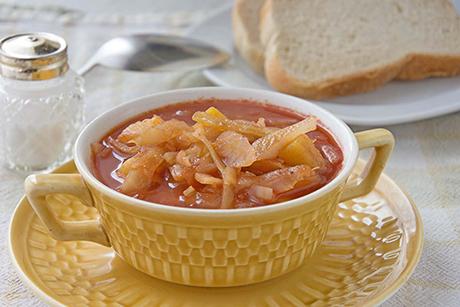 Krautsuppe mit Kartoffeln
