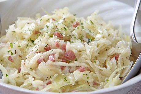 Krautsalat mit Speck