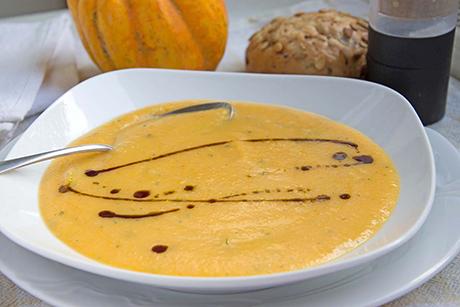 Kürbissuppe mit Apfel