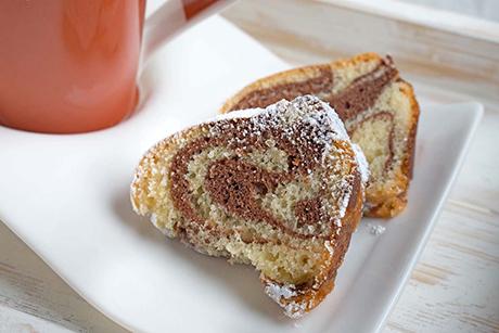 Marmorkuchen mit Kokosmehl